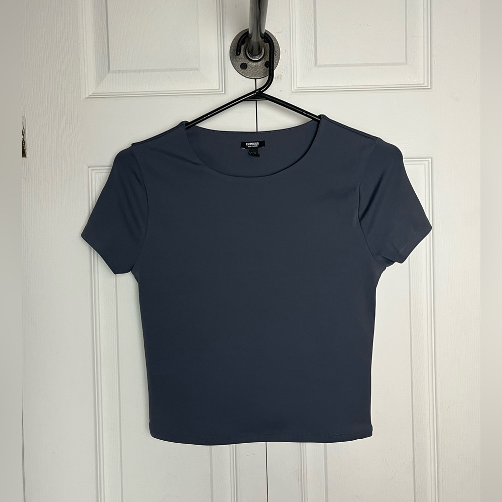 Express Body contour short sleeve Blouse